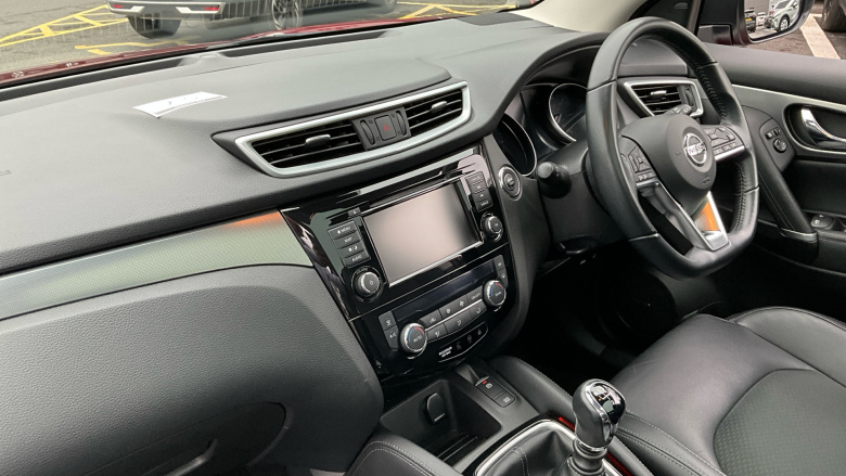 Nissan Qashqai 1.3 DiG-T Tekna 5dr Petrol Hatchback